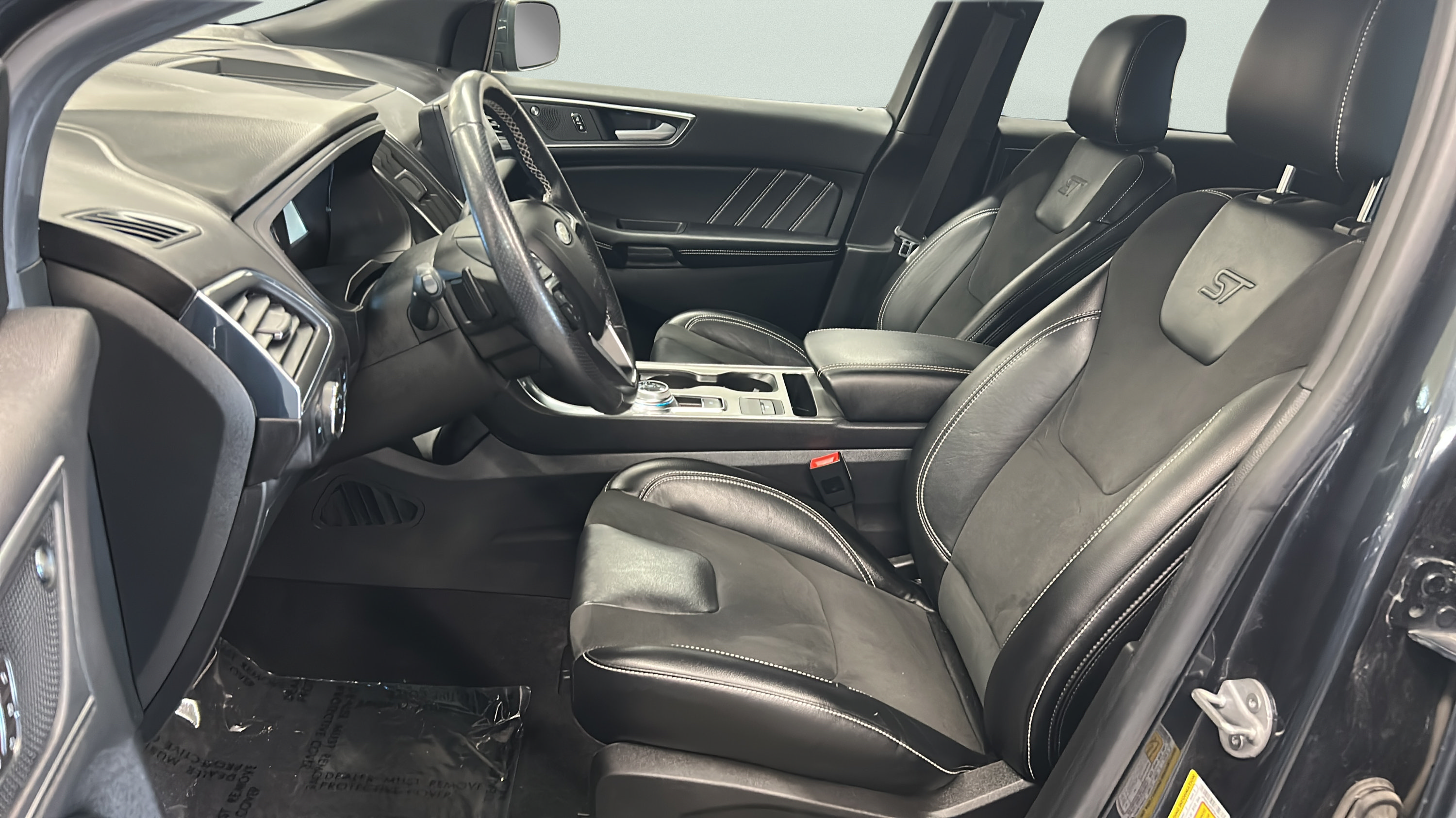 Certified 2023 Ford Edge ST AWD/4WD image 10