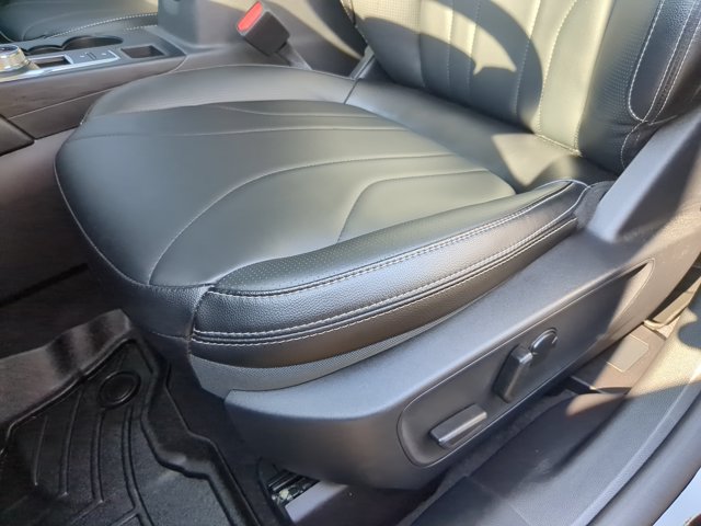 Certified 2026 Ford Escape Platinum w/ Premium Technology Package AWD/4WD image 16