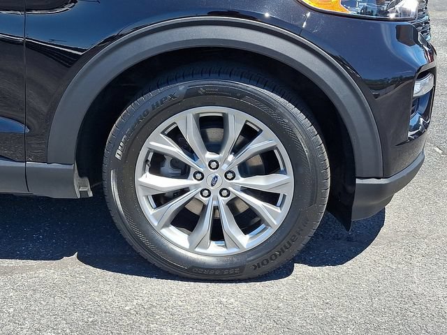 Certified 2023 Ford Explorer XLT w/ Equipment Group 202A AWD/4WD image 8
