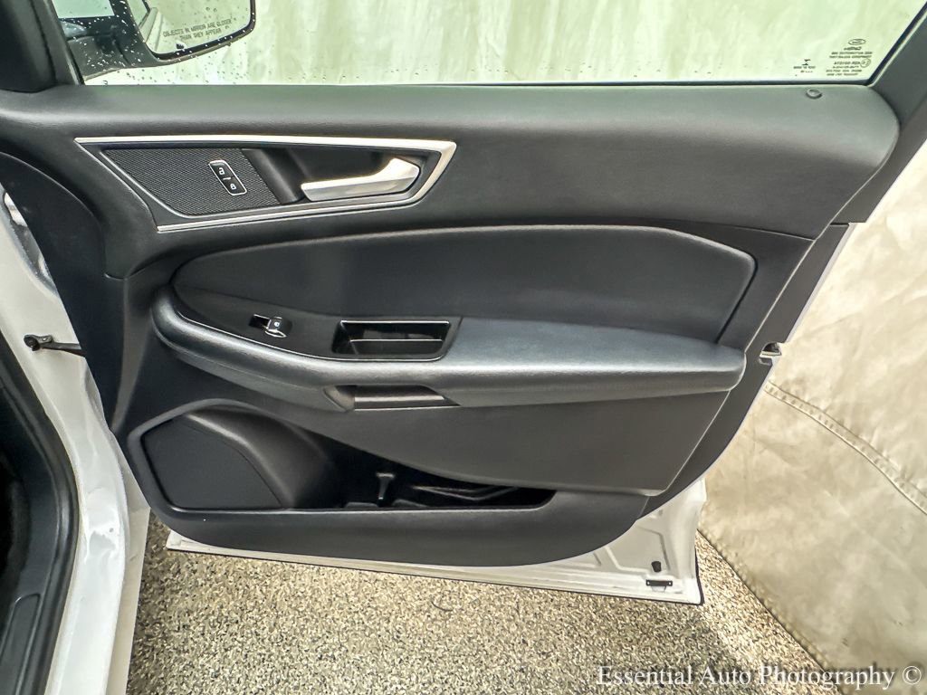 Certified 2018 Ford Edge SEL w/ Equipment Group 201A image 25