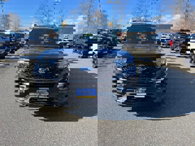 Certified 2022 Ford Explorer ST w/ Equipment Group 401A image 8