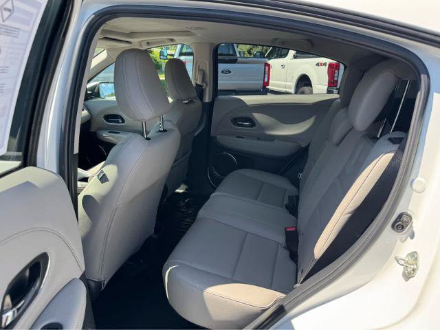 Used 2021 Honda HR-V EX-L image 11