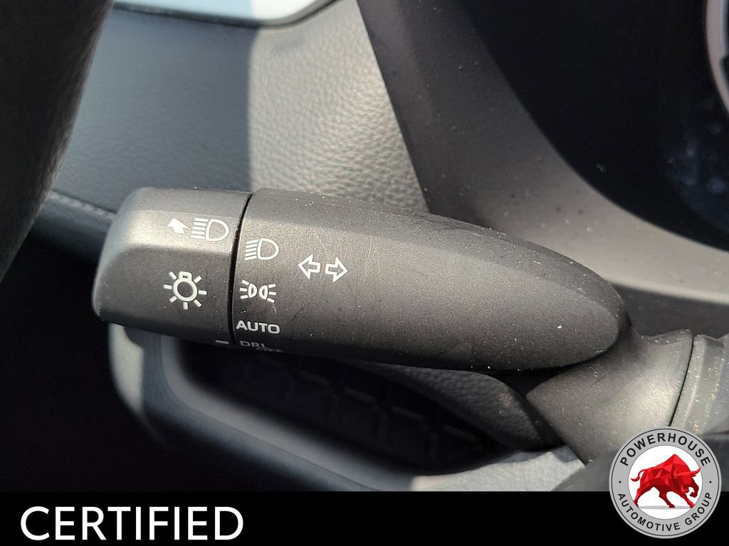 Used 2024 Toyota RAV4 XLE FWD image 30