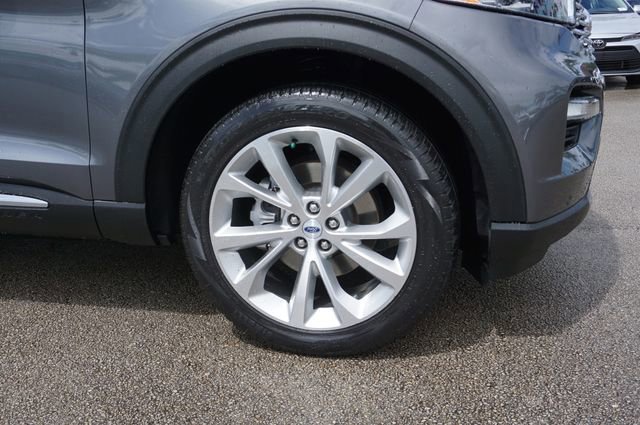 Certified 2023 Ford Explorer Platinum w/ Technology Package AWD/4WD image 25