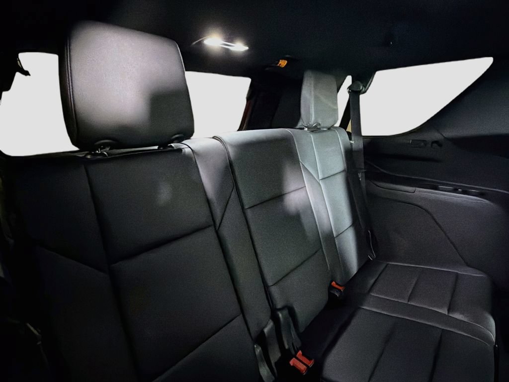 Used 2022 Cadillac Escalade Luxury AWD/4WD image 30
