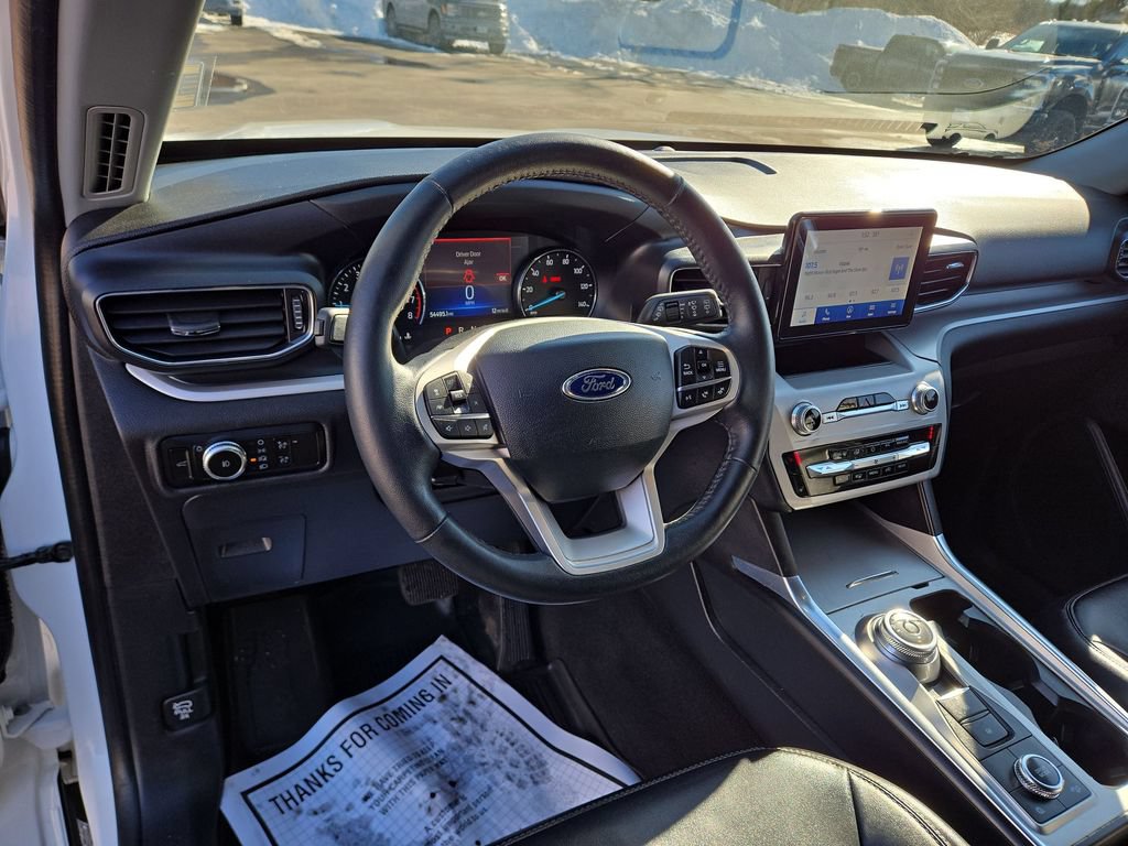 Certified 2023 Ford Explorer XLT w/ Equipment Group 202A AWD/4WD image 7