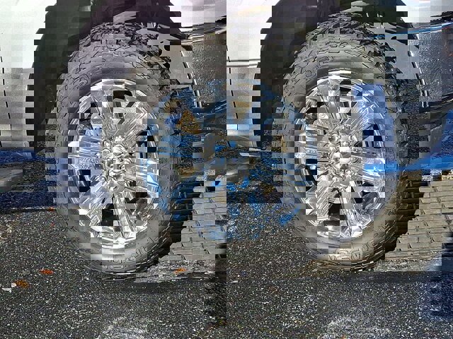 Certified 2018 Ford F150 XLT w/ Equipment Group 302A Luxury image 8