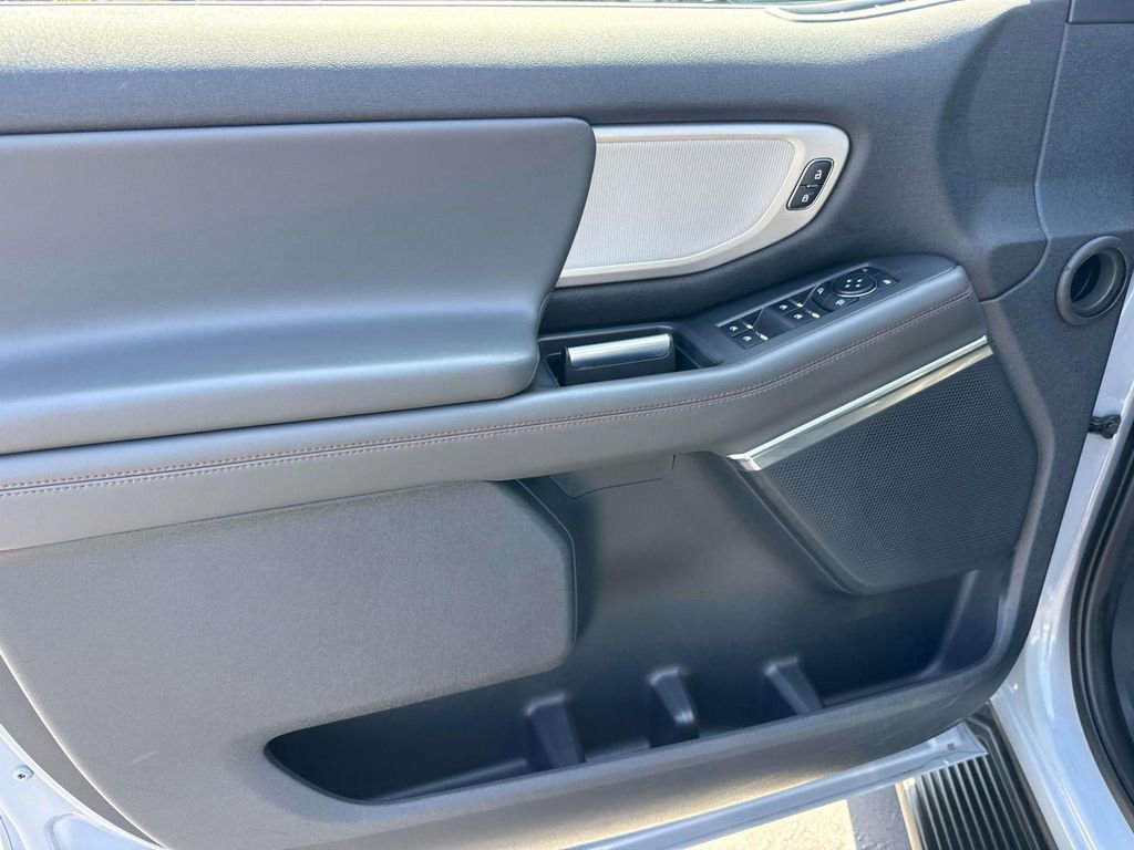 Certified 2025 Ford Expedition Max Active AWD/4WD image 24
