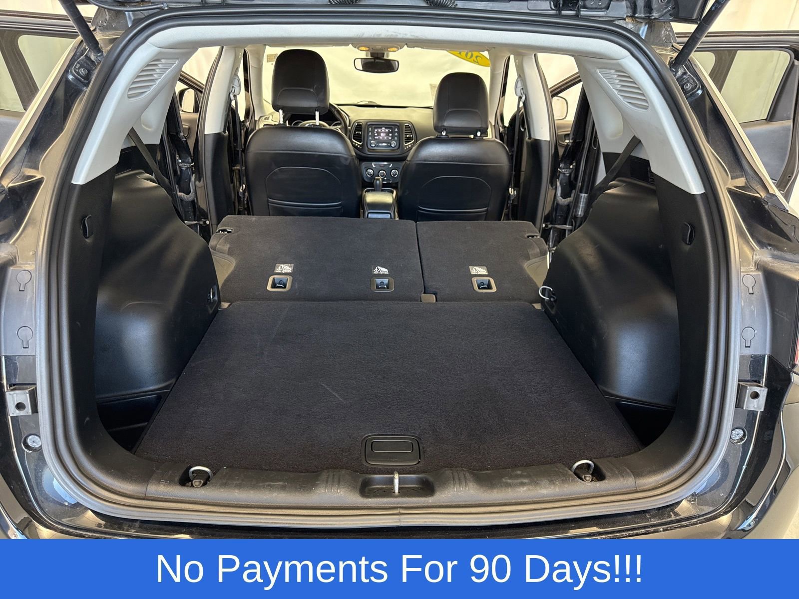 Used 2017 Jeep Compass Latitude image 36