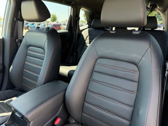 Used 2025 Honda CR-V Sport Touring image 10