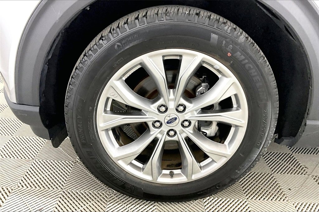 Certified 2024 Ford Explorer Limited image 7