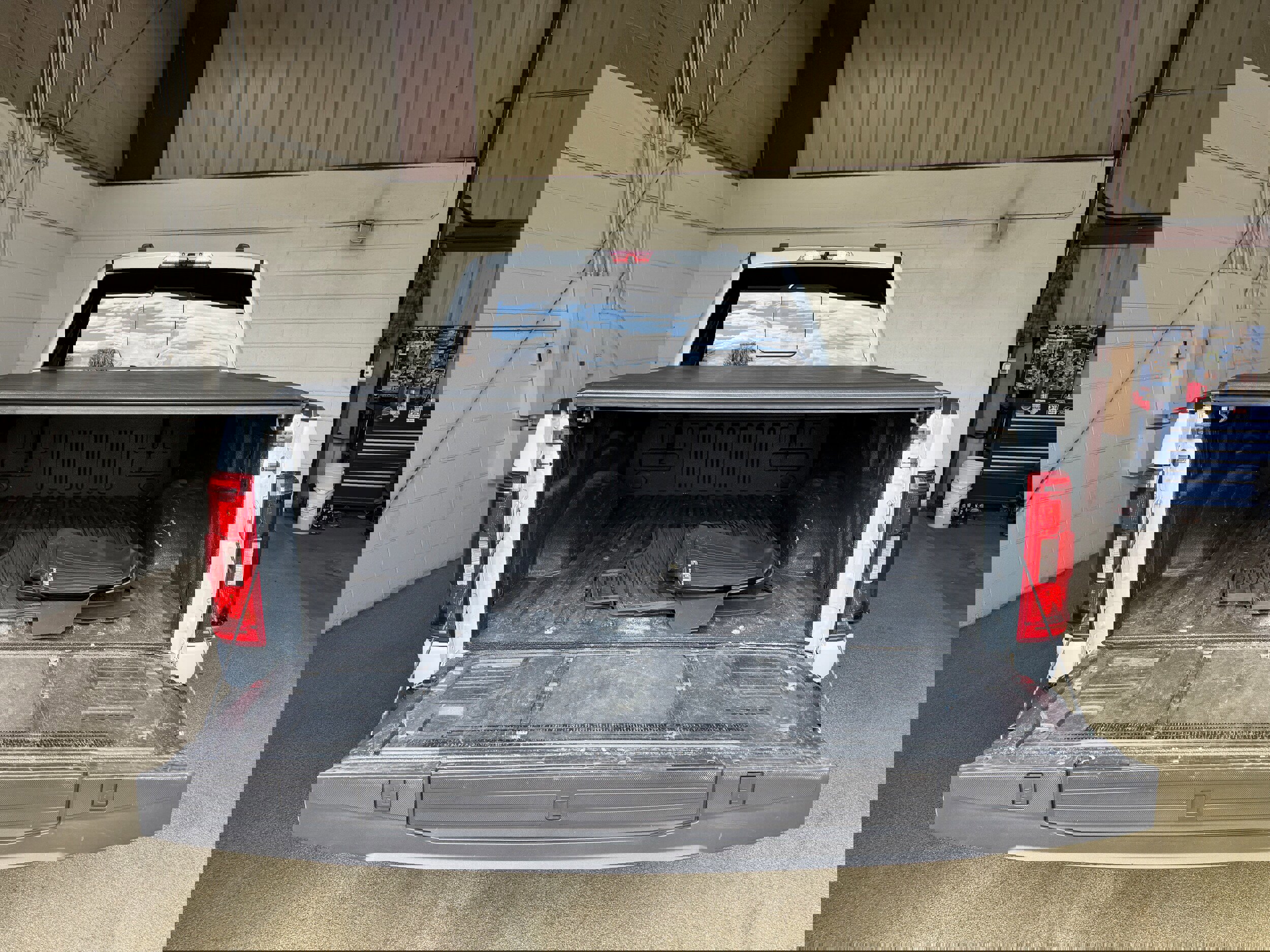 Certified 2022 Ford F150 XLT w/ Equipment Group 302A High image 32