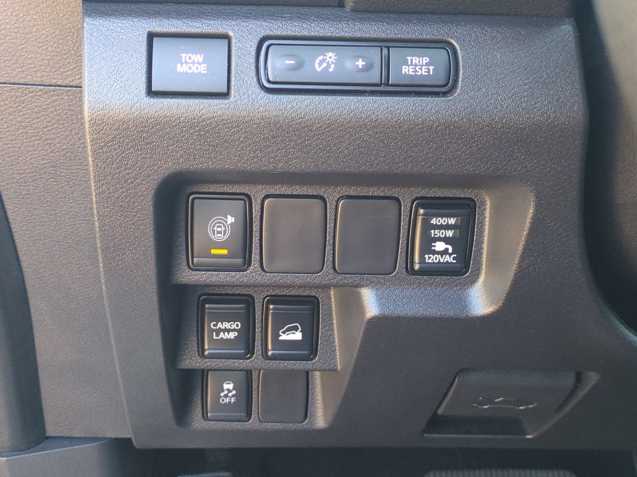 Used 2022 Nissan Frontier SV AWD/4WD image 19