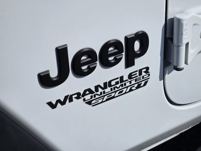 Used 2021 Jeep Wrangler Unlimited Sport image 11