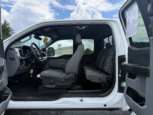 Certified 2025 Ford F350 XL w/ STX Appearance Package AWD/4WD image 7