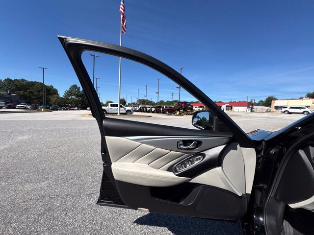 Used 2021 INFINITI Q50 Luxe w/ Cargo Package RWD image 10