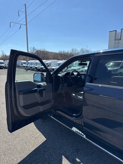 Certified 2020 Ford F150 XLT w/ Equipment Group 302A Luxury image 24