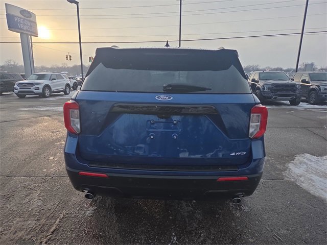 Certified 2023 Ford Explorer ST-Line image 4