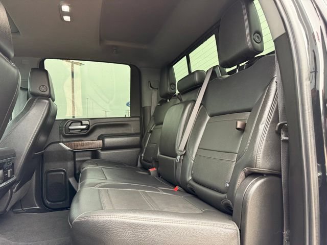 Used 2021 GMC Sierra 2500 Denali w/ Denali Black Diamond Edition AWD/4WD image 18