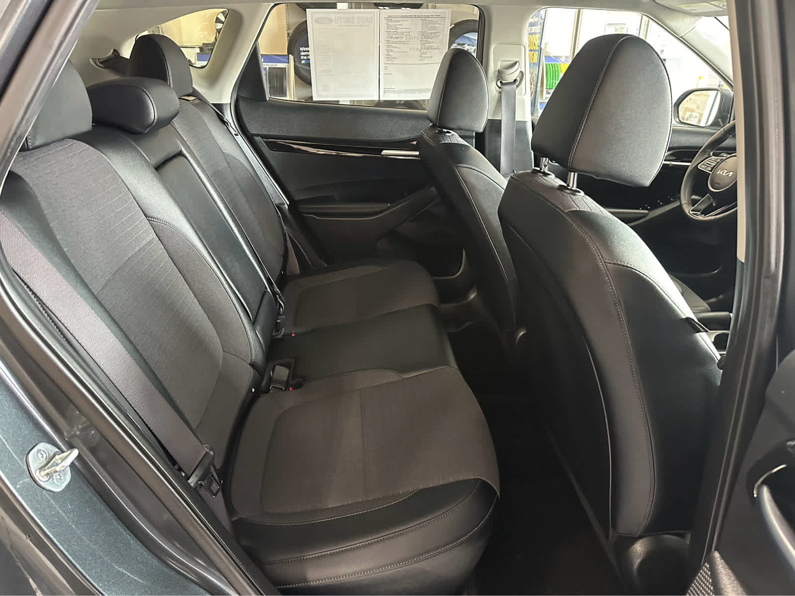 Used 2023 Kia Seltos S w/ Navigation Package AWD/4WD image 37
