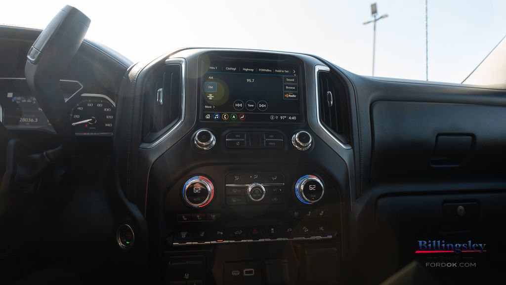 Used 2021 GMC Sierra 2500 Denali w/ Denali Black Diamond Edition AWD/4WD image 14