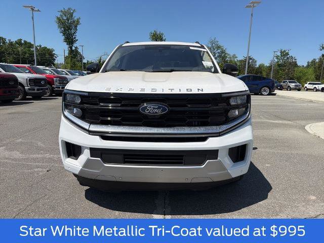 Certified 2025 Ford Expedition Platinum w/ Driver's Package AWD/4WD image 4