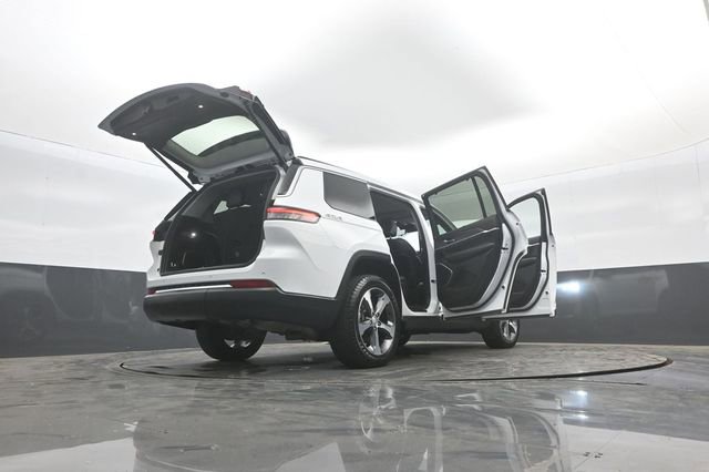 Used 2023 Jeep Grand Cherokee L Limited w/ Luxury Tech Group II image 44