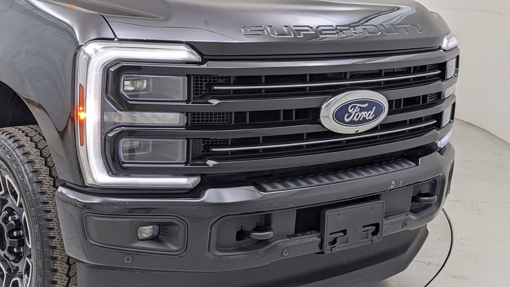 Certified 2025 Ford F250 Platinum AWD/4WD image 46