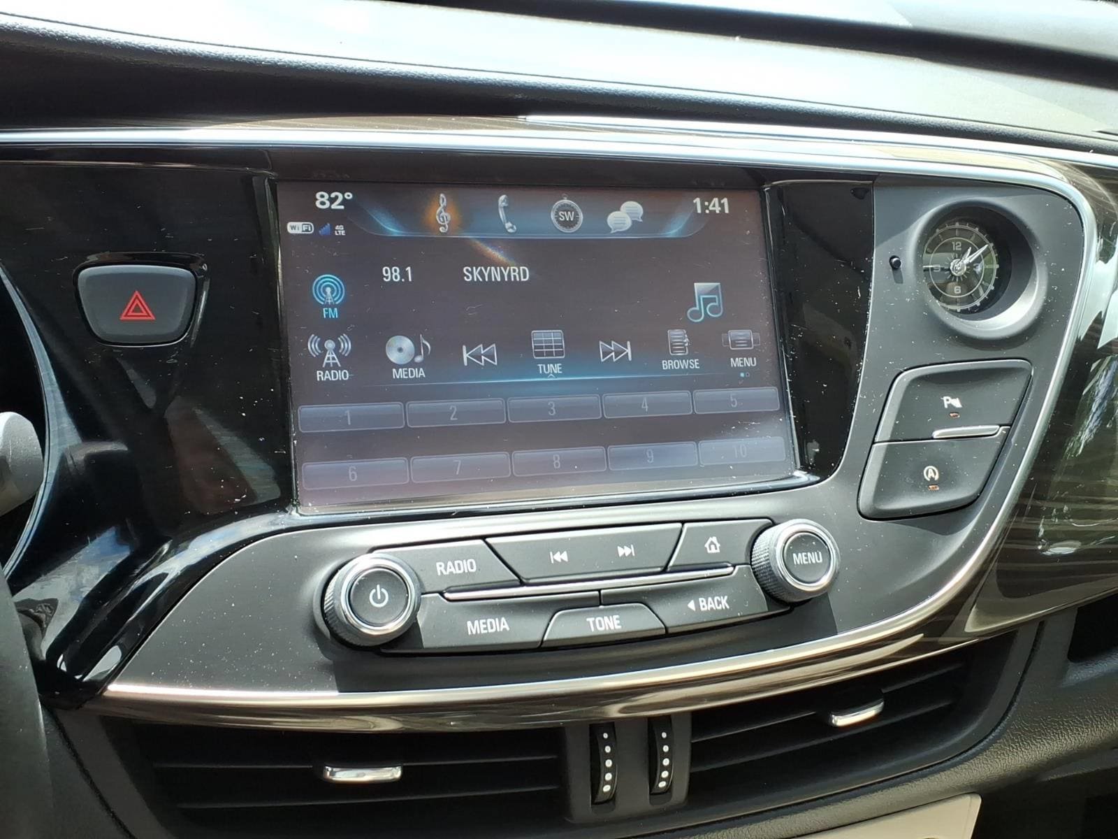 Used 2019 Buick Envision Essence AWD/4WD image 19