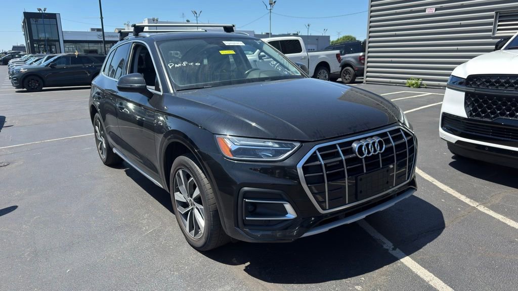 Used 2021 Audi Q5 2.0T Premium w/ Convenience Package AWD/4WD image 4