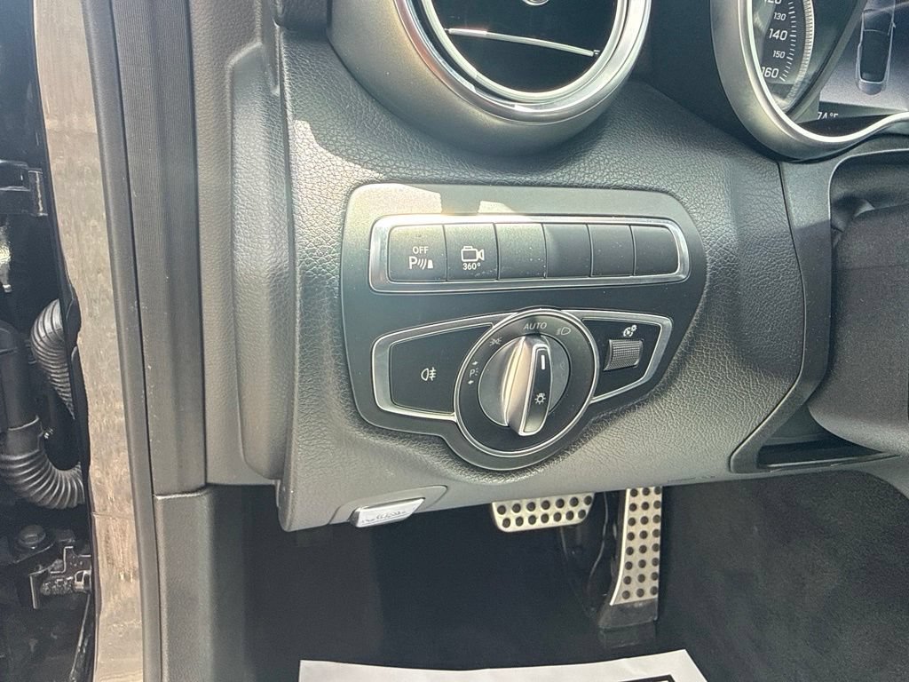 Used 2018 Mercedes-Benz C 300 4MATIC Cabriolet image 22