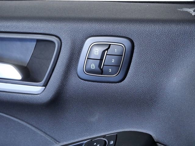 Certified 2025 Ford Escape Platinum AWD/4WD image 27