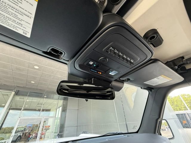 Certified 2025 Ford Bronco Badlands AWD/4WD image 35