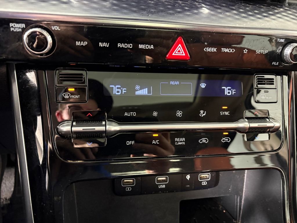 Used 2023 Kia Carnival SX Prestige image 19