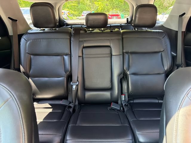 Certified 2020 Ford Explorer XLT w/ Equipment Group 202A AWD/4WD image 24
