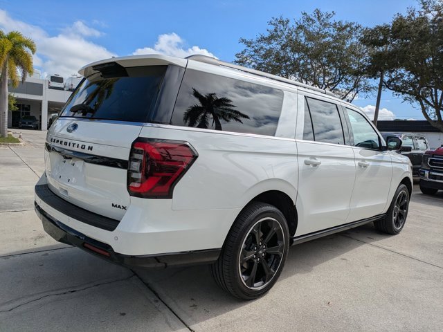 Certified 2022 Ford Expedition Max Limited image 4