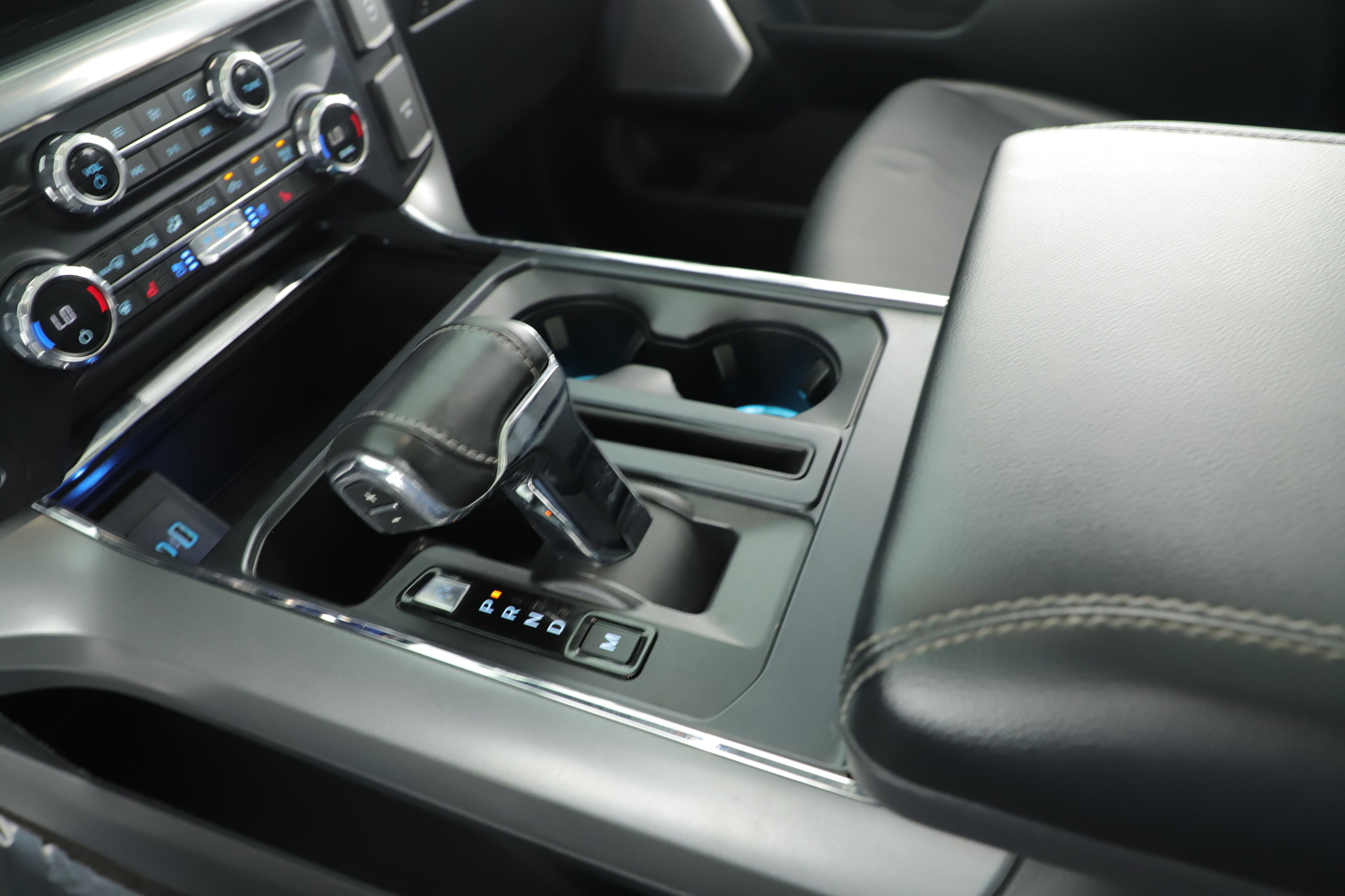 Certified 2021 Ford F150 Lariat w/ Equipment Group 502A High image 18