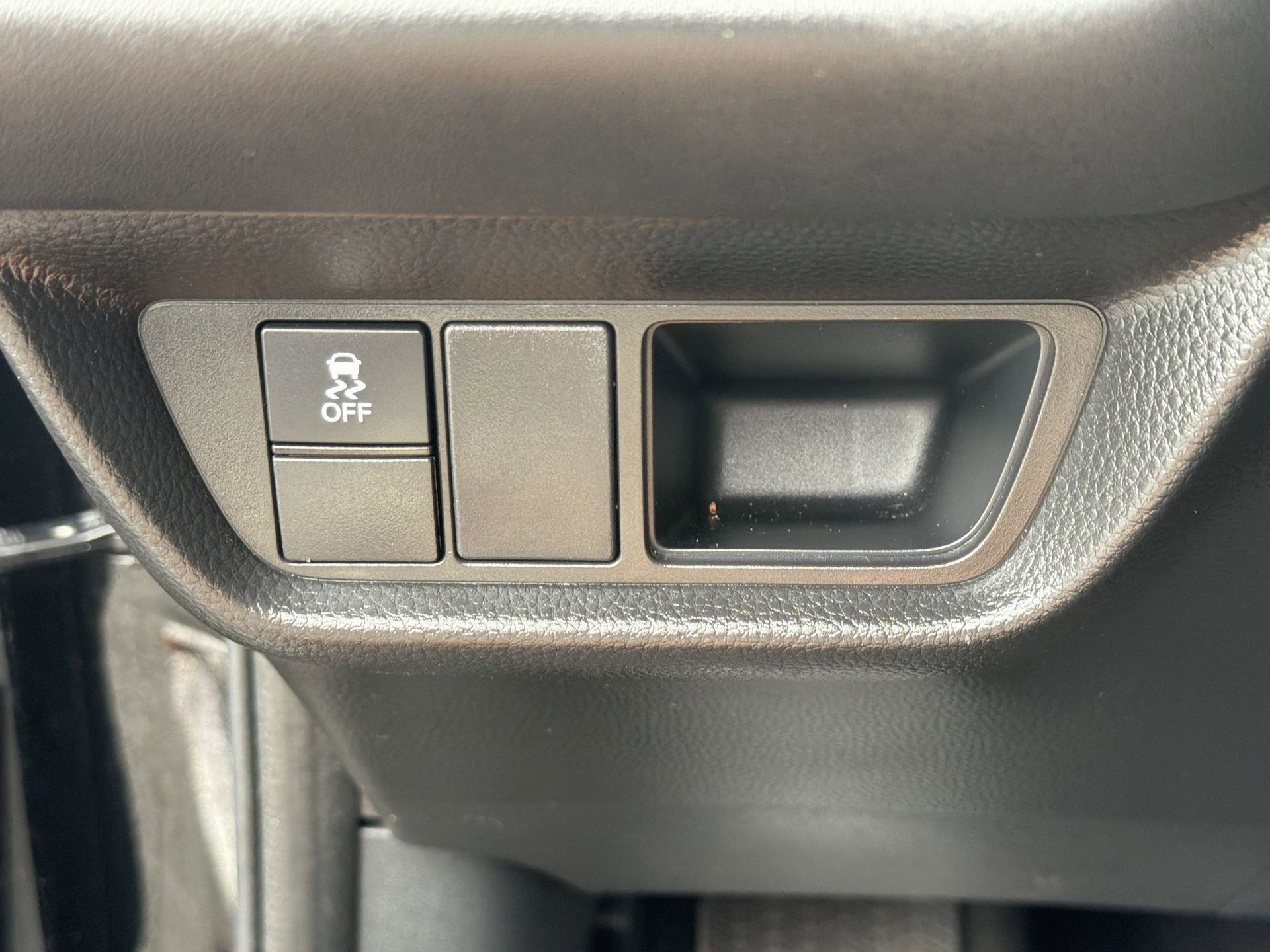 Used 2025 Honda HR-V Sport image 13