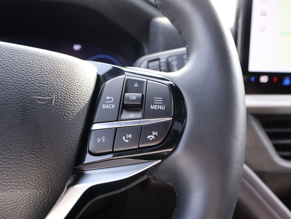 Certified 2025 Ford Explorer Platinum w/ LUX Leather Package image 31