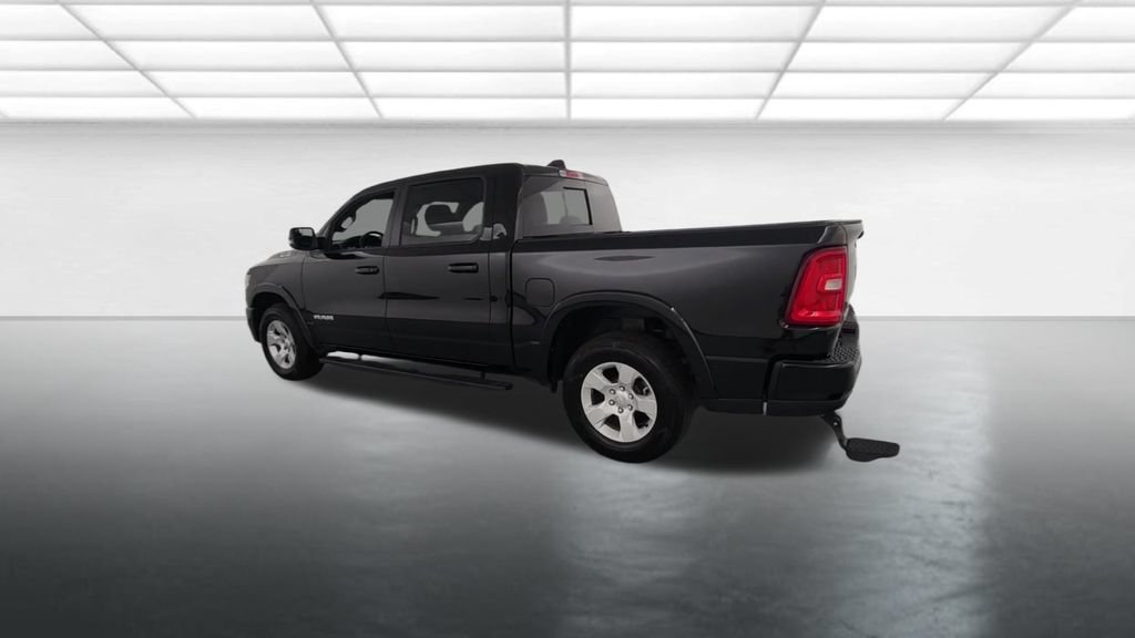 Used 2025 RAM 1500 Big Horn AWD/4WD image 6