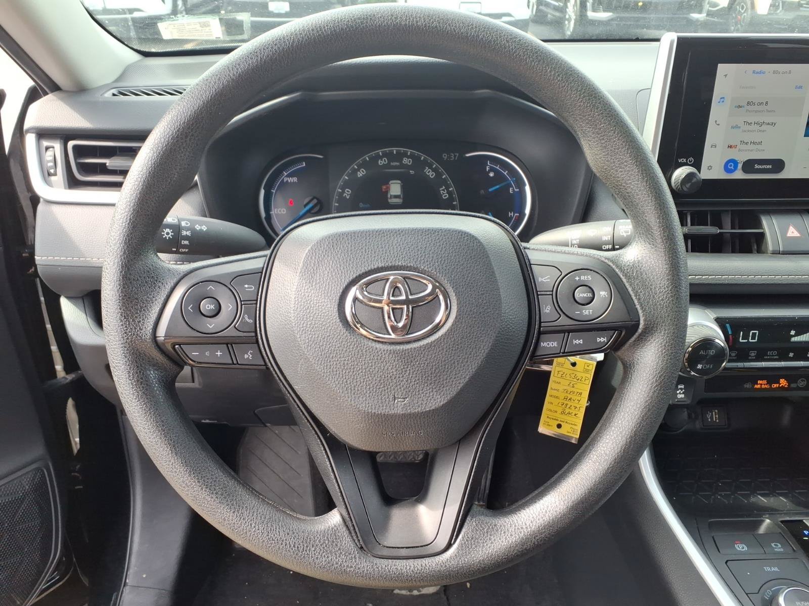 Used 2025 Toyota RAV4 LE AWD/4WD image 18