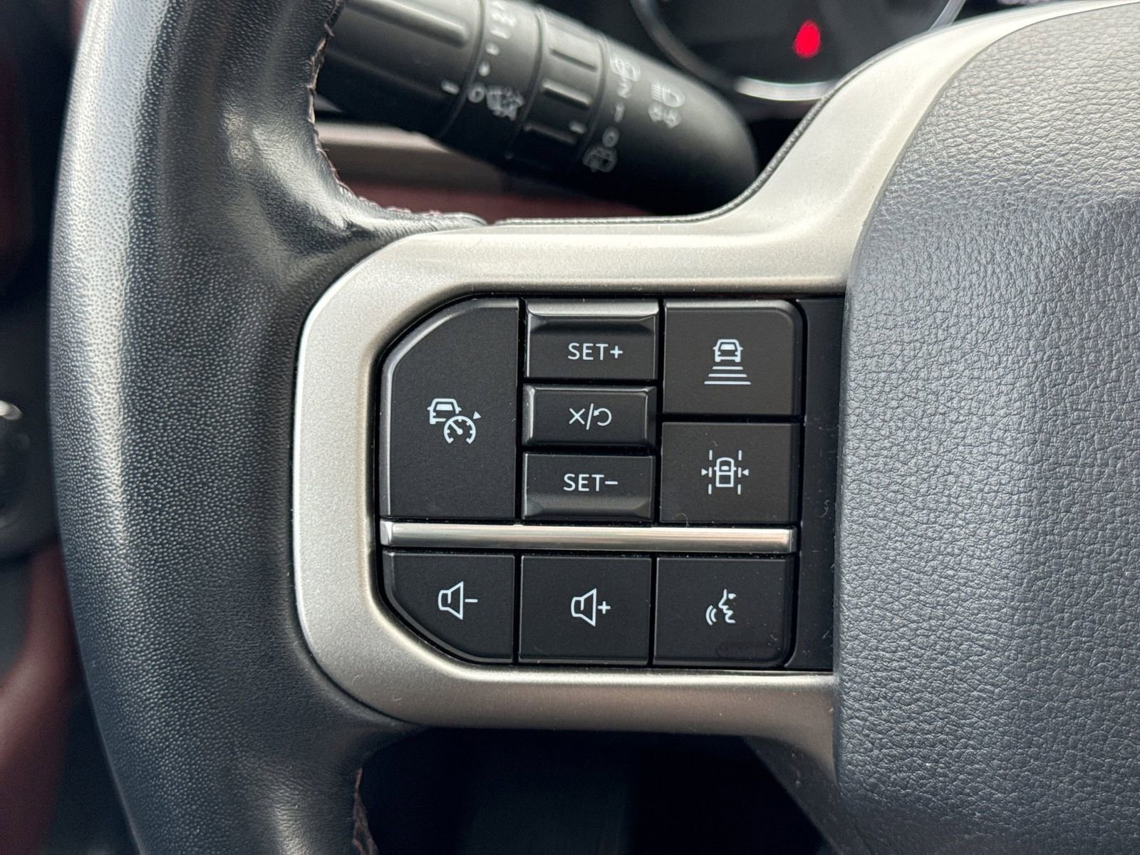 Certified 2022 Ford Expedition Limited image 25