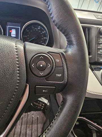 Used 2017 Toyota RAV4 Limited image 14