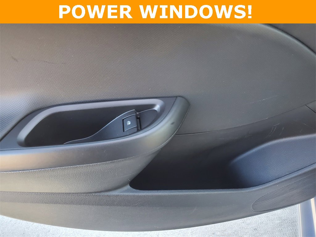 Used 2018 Chevrolet Cruze LS image 12