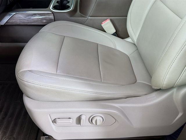 Used 2022 Chevrolet Silverado 1500 LTZ w/ Z71 Off-Road Package image 23