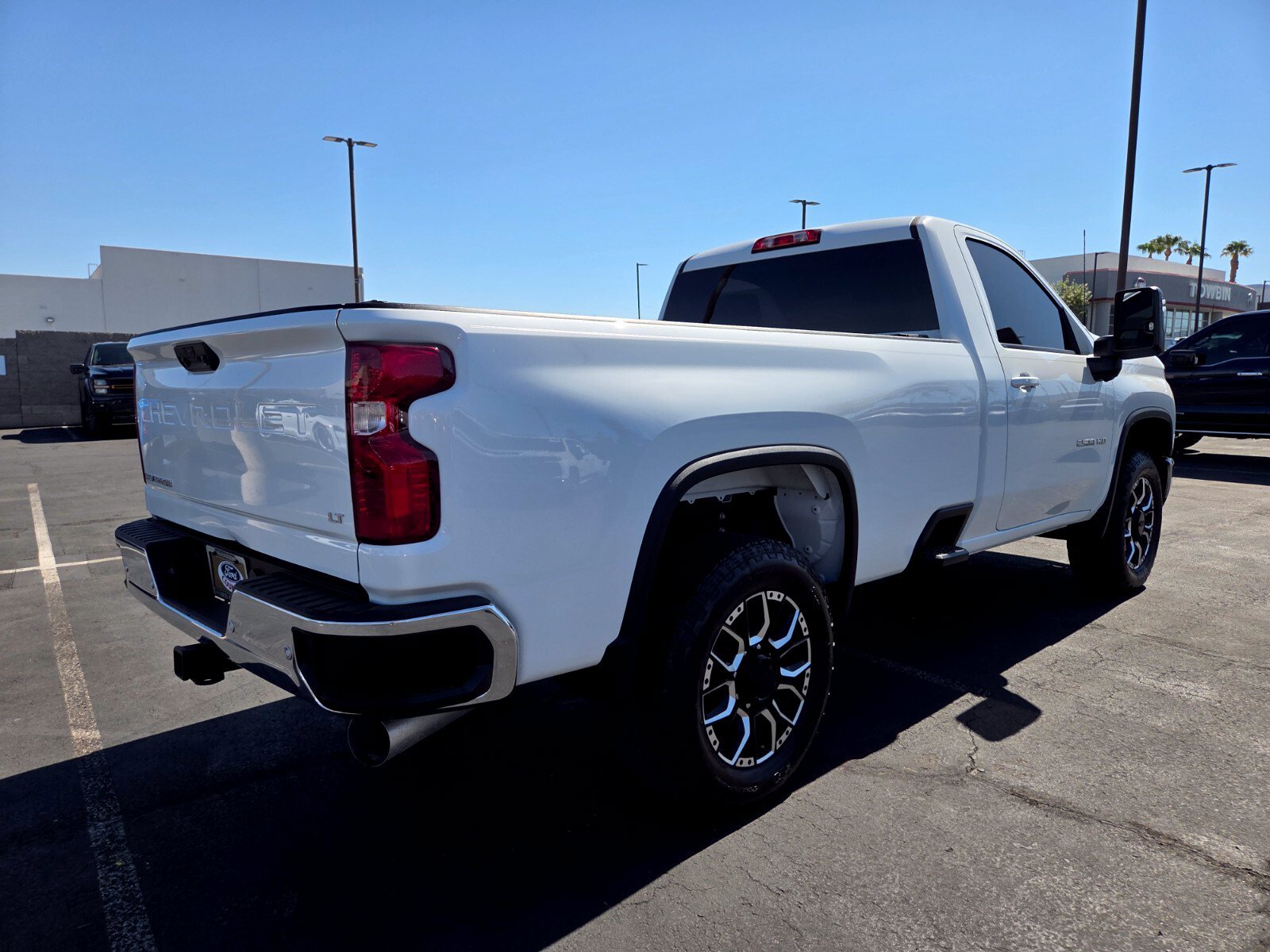 Used 2024 Chevrolet Silverado 2500 LT w/ Convenience Package RWD image 6