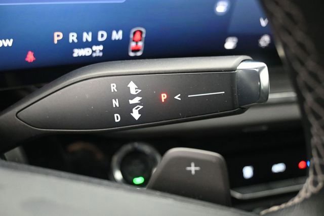 Used 2024 Buick Envision Preferred AWD/4WD image 11