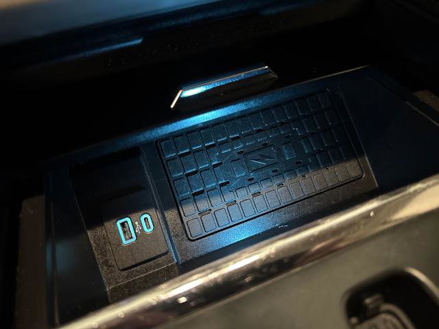 Certified 2024 Ford Expedition XLT RWD image 29