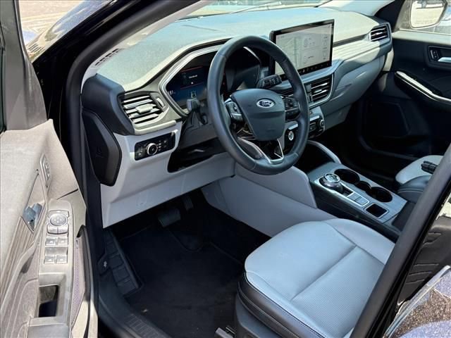 Certified 2023 Ford Escape Platinum AWD/4WD image 10