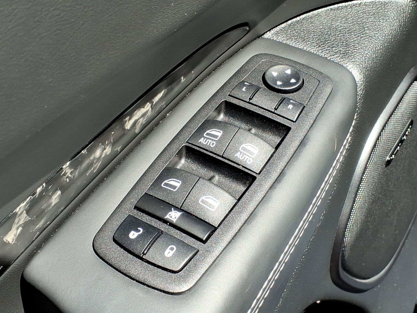 Used 2023 Dodge Durango SRT AWD/4WD image 15